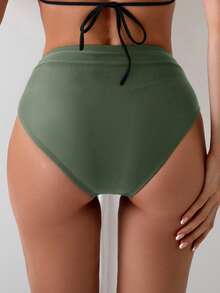 Swim Basics 女士纯色不对称腰部休闲度假三角比基尼泳裤 - 軍綠色 - 查看 2