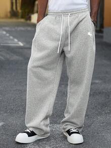 Manfinity EMRG Quần nỉ nam màu trơn, cạp chun, túi lưng, dáng rộng, màu xám, thích hợp cho mùa tựu trường. - Màu Xám nhạt - Xem 7