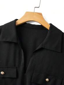 GlowEve CURVE 大码女式新款优雅简约通勤休闲度假法式领夏季休闲纯色V领前开衩抽绳腰金属纽扣蝴蝶结蝙蝠袖翻边短袖衬衫 - 黑色 - 查看 3