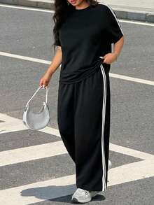 Muchica Conjunto de camiseta de manga corta con rayas de contraste en los laterales y pantalones holgados de pierna ancha de estilo deportivo casual para mujer talla grande - Negro - Ver 4
