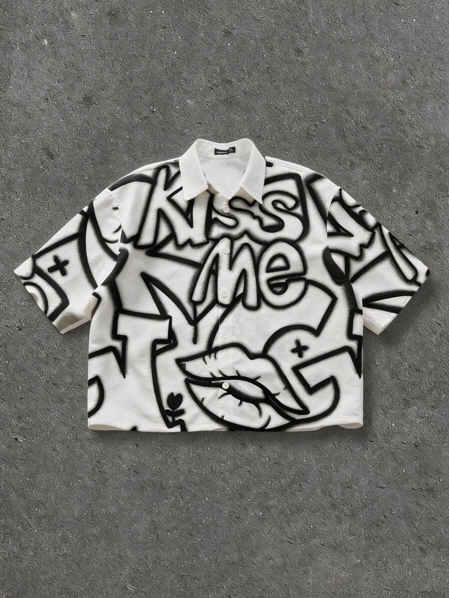 Manfinity ZONE917 宽松街头风黑色涂鸦趣味嘴唇和爱心印花短袖衬衫 - 彩色 - 查看 1