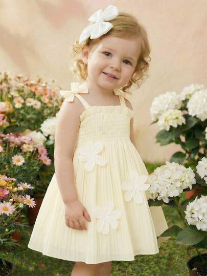 SHEIN Girls' Sleeveless Apricot Pleated Dress With 3D Floral Design, Elegant Princess Style Suitable For Casual, Vacation And Party Occasions