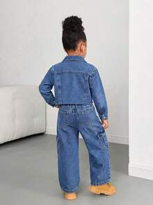 Bộ 2 món gồm áo khoác dài tay cổ bẻ và quần ống rộng bằng vải denim kaki cho bé gái. - Rửa nhẹ - Xem 2