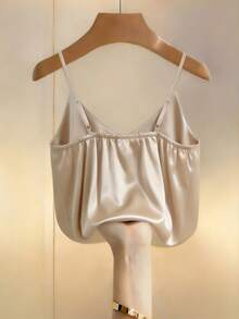 GlowEve CURVE Áo hai dây màu mơ dành cho nữ cỡ lớn, thiết kế đính hạt phía trước, thanh lịch và tinh tế, nổi bật cho những buổi hẹn hò và đi làm mùa xuân/hè, một item thiết yếu đa năng cho cuộc sống thường nhật ở thành phố. - Màu be - Xem 2