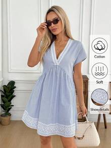 Easowa 蓝白条纹棉质女士迷你连衣裙，蕾丝拼接短袖V领A字型蓝色女士迷你连衣裙，适合休闲度假、浪漫假期、乡村度假、海滩度假、休闲通勤、日常休闲穿着 - 彩色 - 查看 4