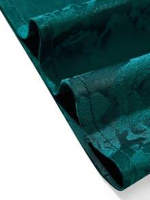 LUVLETTE Bộ đồ ngủ mùa hè mỏng nhẹ bằng satin màu xanh lá cây dành cho nữ - Áo hai dây không tay và quần short, đồ ngủ nhẹ nhàng, gợi cảm, tôn dáng. - màu xanh lá - Xem 9