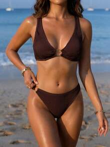 Swim Chiccia Set Baju Renang Wanita Warna Polos dengan Motif Tekstur dan Hiasan Cincin Logam, Cocok untuk Pantai & Liburan - Coklat - View 1