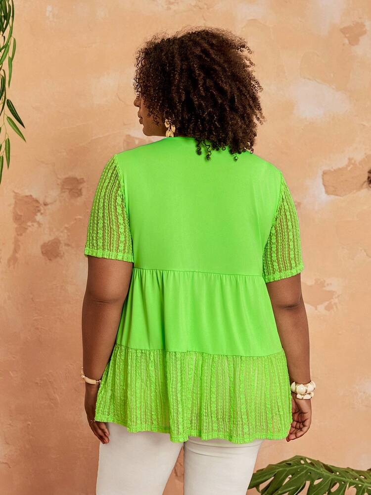 Plus Size Women Green T-Shirt With Lace Patchwork
