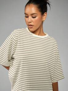MISSGUIDED Striped Oversized Casual T-Shirt For Women Relaxed Fit Short Sleeve Summer Top Ribbed Round Neck Lightweight Everyday Tee - Multicolor - View 4