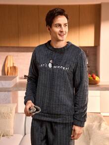Manfinity Underwear&Sleepwear Basics Fleece Crew Neck Embroidered Long Sleeve & Long Pants Men's Pajama Set, Winter - Dark Grey - View 4