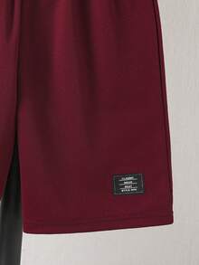 SHEIN Set Kasual 2 Potong untuk Anak Laki-Laki Usia Remaja, Kaos Lengan Pendek dan Celana Pendek dengan Motif Huruf - Burgundy - View 4