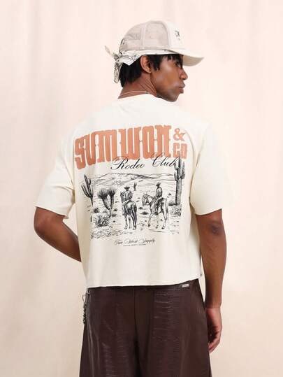  T-shirt court écru pour hommes avec imprimé graphique western "SUMWON & Co Rodeo Club". T-shirt d'été décontracté à manches courtes
