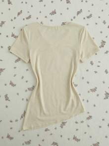 SHEIN Unity Damen sexy V-Ausschnitt Kurzarm Crop Top mit Frontring Dekor, gestrickt in cremeweiß/zitronengelb, geeignet für Frühling, Sommer, Herbst - Senfgelb - Übersicht 2