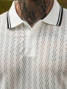 VENTUSAIL 男士高级提花Polo衫，送给男友或丈夫的时尚礼物。这款白色纹理Polo衫适合各种场合，例如日常通勤、旅行、度假和外出。它也是送给丈夫、男友或朋友的理想礼物。休闲简约风、都市成熟风、英伦绅士风。适合男士穿着，日常休闲、周末旅行、户外活动、探险旅行、轻松的工作环境或半正式场合，也是送给男友/丈夫、周年纪念/生日、派对、夏季假期、婚礼、春夏、复活节等场合的理想之选。这款男士白色短袖Polo衫采用锯齿形图案和条纹领口设计，休闲百搭。此外，它还适合男士Polo衫、高尔夫球衫、白色和灰色图案衬衫、蕾丝网眼衬衫以及学院风图案Polo衫等多种场合。 - 杏色 - 查看 8