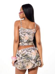 SUMWON WOMEN 迷彩印花露脐背心和迷你裙两件套，粉色蝴蝶结装饰细节，修身甜心领口，无袖套装 - 彩色 - 查看 2