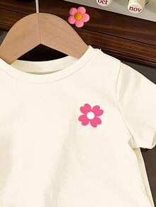 SHEIN 女童乳白色可愛趣味字母迷你版「我的媽媽」媽媽女孩休閒簡約短袖圓領T恤，適合春夏日常穿著，母女套裝，舒適百搭，時尚休閒，兒童甜美字母圖案上衣，新款，返鄉節、情人節氛圍，春夏款 - 彩色 - 查看 6