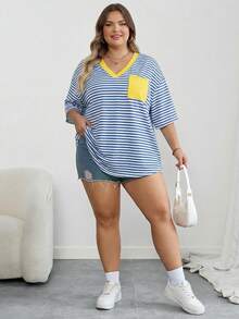 SHEIN CURVE+ 大码曲线/校园服/返校服/返校季大号条纹休闲简约大码T恤，适合夏季穿着，带口袋 - 淺藍色 - 查看 6