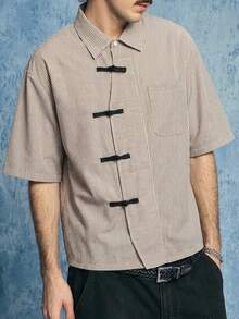 ROMWE MEN Camisa casual de manga corta con botones delanteros a rayas y solapa oblicua retro para hombres - amarillo ganso - Ver 7