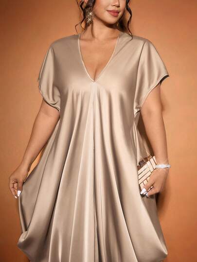 Cravure 大码女士优雅梭织短袖亮面V领连衣裙，棕色