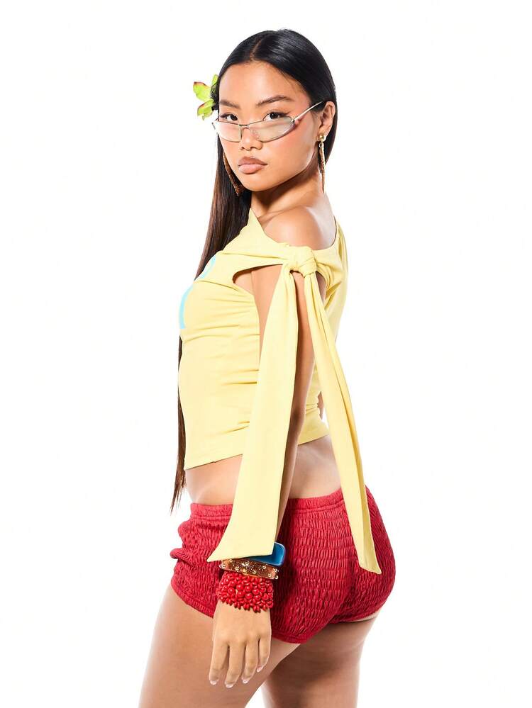 SUMWON WOMEN Women's One Shoulder Tie Detail Tropical Text Print Crop Top With Single Sleeve Summer Beach Vacation Statement Top