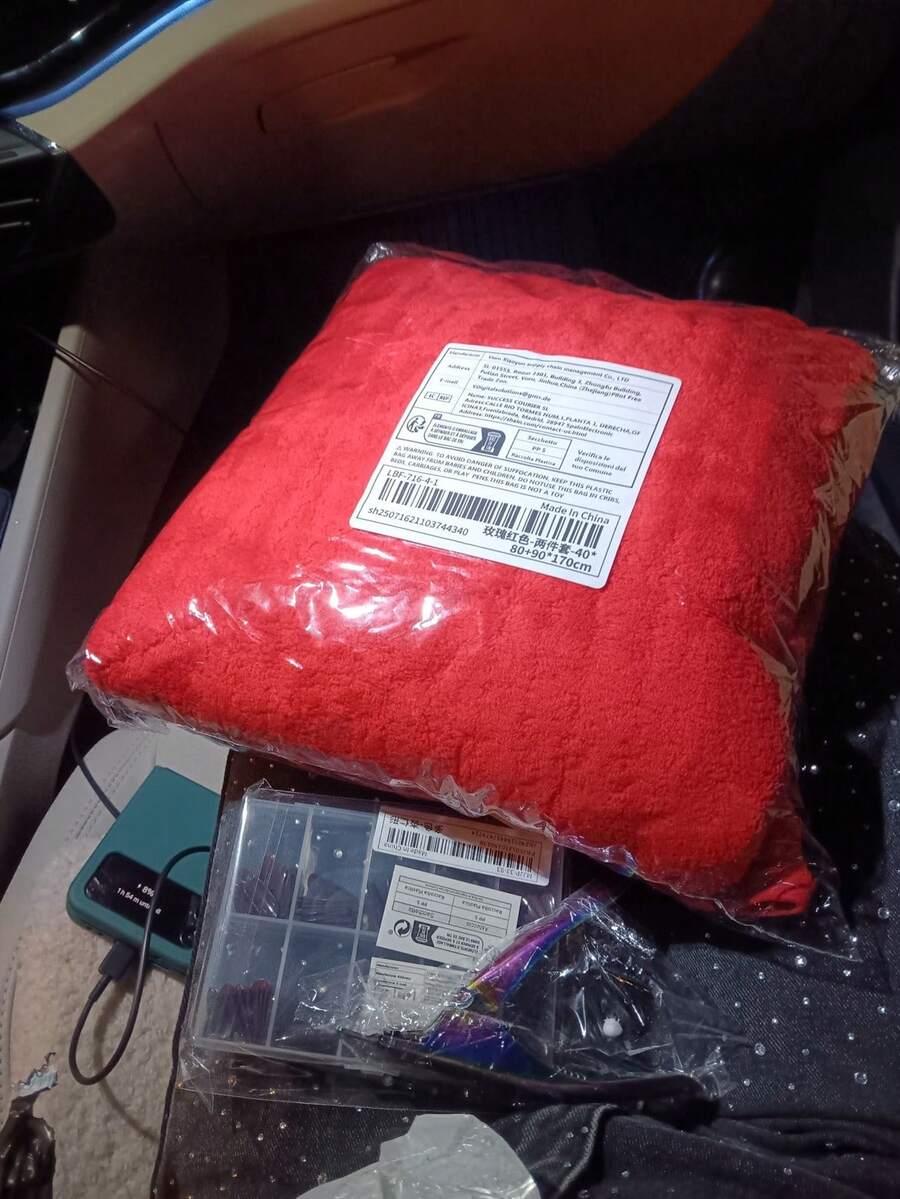 SHEIN 珊瑚绒柔软舒适，吸水快干，简洁素雅，不掉毛。干发巾1条装，家用1条浴巾或1条洗澡巾。 - 玫瑰紅 - 查看 1