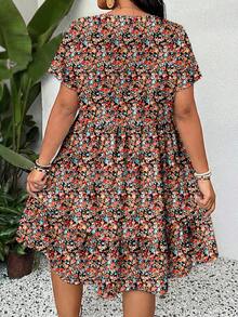 SHEIN LUNE 大码女式短袖碎花度假连衣裙 - 彩色 - 查看 2