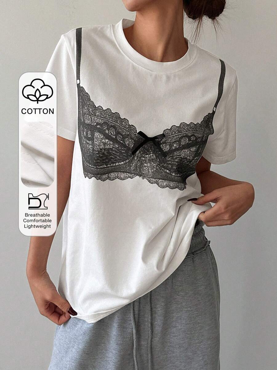 DAZY 宽松休闲街头风白色圆领基础款T恤，搭配黑色蕾丝抹胸吊带衫，撞色印花，适合音乐节、度假、春夏穿着。 - 白色 - 查看 1