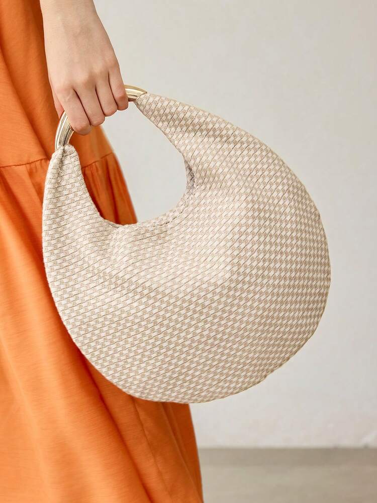 LADIES HANDBAG, EXQUISITE HARDWARE HANDLE, CASUAL VACATION SHOULDER BAG.