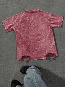 Manfinity EMRG Men's Casual Slogan Print Distressed T-Shirt, Summer - Red - View 2