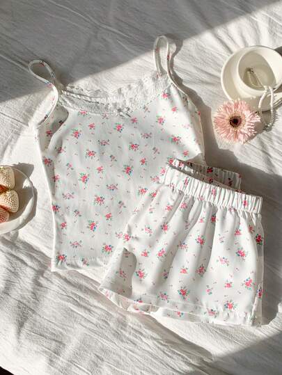 Comfortcana 2026 New Arrival Spring/Summer Women's Casual Ditsy Floral Camisole And Shorts 2 Pieces Set, Summer Beach Outfit For Women Holiday Outfits For Women Y2k Country