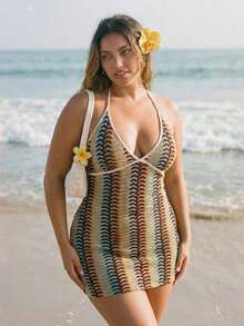 SHEIN ICON Vestido de Praia Mini Decote V Profundo com Alça Halter Sem Costas, Tricô Jacquard Colorido Contrastante Canelado, Plus Size, Férias de Verão - Branco - Visão 1