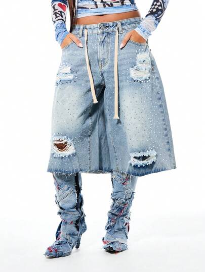 SUMWON WOMEN Quần short denim nữ rách rưới, đính đá lấp lánh, dáng dài, ống rộng, gấu quần rách, cạp chun, thích hợp cho mùa hè và các lễ hội.