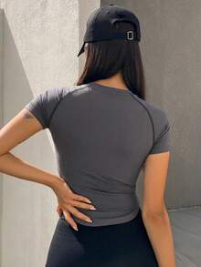 DAZY Áo thun nữ tay ngắn cổ tròn, màu trơn, xếp ly, dáng ôm, thích hợp mặc hàng ngày mùa hè. - Xám - Xem 4