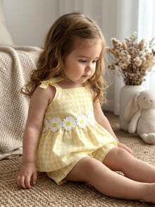 SHEIN 2件套女婴幼儿/新生儿0-3岁休闲日常可爱度假条纹蝴蝶结装饰吊带背心+短裤套装，春夏款 - 黃色 - 查看 7