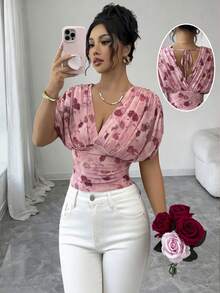 Elenzga Áo thun nữ mùa xuân/hè cổ chữ V khoét sâu tay ngắn tay cánh dơi buộc eo hở lưng thanh lịch gợi cảm, họa tiết hoa hồng, in ngẫu nhiên - Nhiều màu - Xem 1