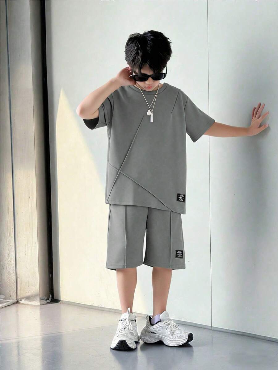 SHEIN Mirajuku 2件套青少年男童夏季休闲短袖T恤和短裤套装 - 灰色 - 查看 1