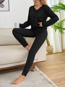 Loomlin 2pcs Cotton V Neck Lace Detail Homewear Set - Black - View 3