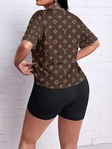 2-Pack Casual Basic Round Neck T-Shirts, Coffee & Khaki Floral Pattern - Multicolor - View 2