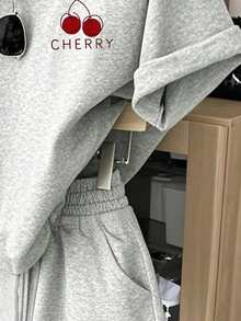 1 Set Tween Girls Casual Comfortable Fashion Minimalist Versatile Creative Cute Cherry Print Raglan Sleeve Top And Shorts Summer Outfits - Grey - View 4