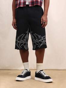 SUMWON 男士黑色宽松牛仔短裤，饰有白色印花图案，宽松版型，适合夏季休闲街头风格穿着 - 黑色 - 查看 5