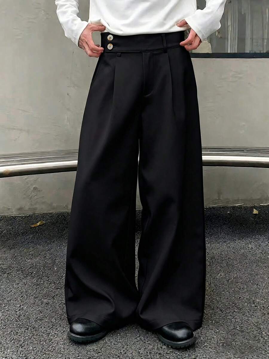 Manfinity Hypemode 男士年轻街头风，INS百搭单品：褶裥双扣设计宽松阔腿休闲裤，适合街头穿搭、日常休闲、周末郊游、音乐节、社交聚会等各种年轻社交场合。这款裤子是男士衣橱中不可或缺的百搭单品，也是送给男友或丈夫的绝佳礼物。 - 黑色 - 查看 1
