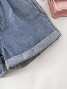 Quần short denim thường ngày cho bé gái, chất liệu nhẹ, kiểu dáng mới cho mùa hè, màu xanh nhạt, phong cách đường phố thoải mái, cạp chun co giãn, gấu quần xắn, chất vải cotton mềm mại, phù hợp cho mặc hàng ngày, dự tiệc, đi học, đi làm, bộ sưu tập mới Xuân/Hè 2026. - Rửa trung bình - Xem 5