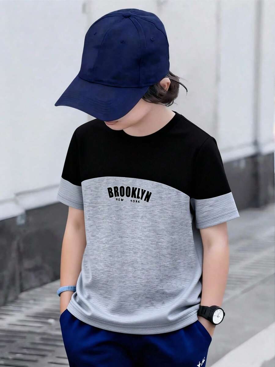 SHEIN Mirajuku 男童春夏圆领撞色城市字母印花休闲T恤 - 深灰色 - 查看 1