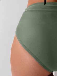 Swim Basics 女士纯色不对称腰部休闲度假三角比基尼泳裤 - 軍綠色 - 查看 3