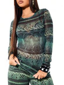 SUMWON WOMEN Áo nữ tay dài lưới in họa tiết da rắn màu xanh lá cây, cổ tròn, dáng ôm. - màu xanh lá - Xem 4