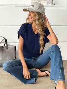 Easowa 女士纯色V领蝙蝠袖短袖休闲T恤，可搭配牛仔裤的休闲上衣，女士休闲穿搭，女士牛仔裤搭配上衣，女士夏季穿搭 - 藏蓝色 - 查看 5