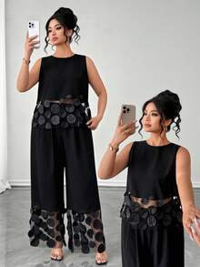 SHEIN Elenzya 大码女式纯色无袖立领常规衬衫，网纱花卉拼接，优雅设计上衣+宽松休闲网纱下摆长裤，两件套 - 黑色 - 查看 5
