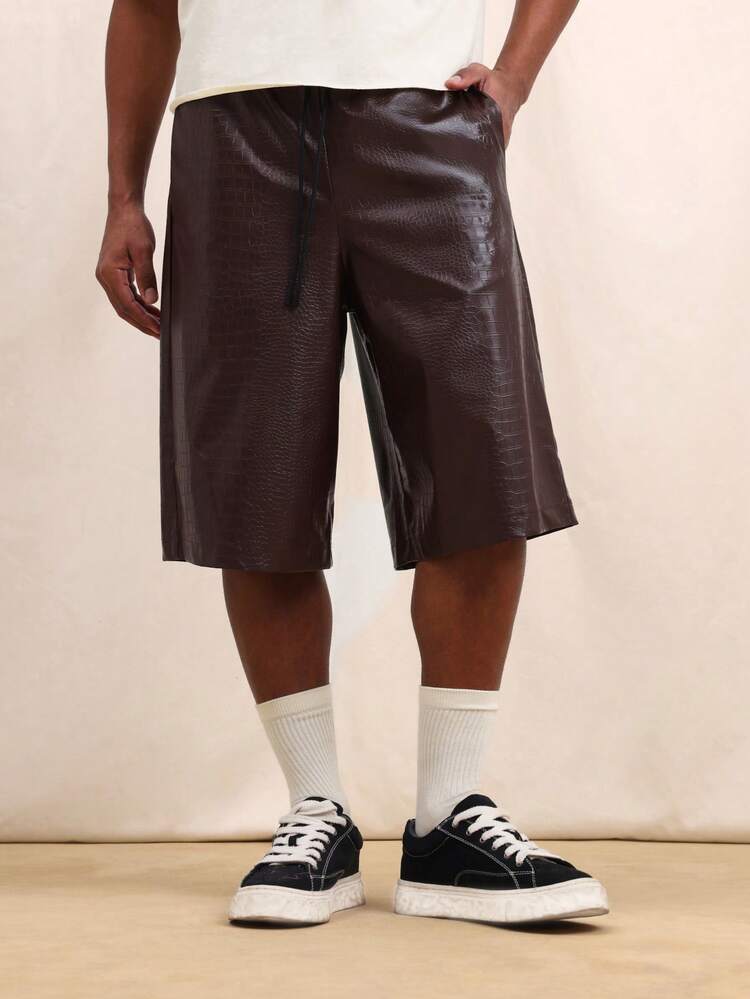 Jorts à jambes larges mi-longueur en faux cuir à imprimé crocodile avec poches latérales pour hommes