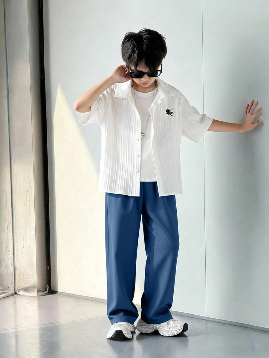 SHEIN Mirajuku Bộ 2 món đồ mặc nhà kiểu học sinh thường ngày đơn giản dành cho nam thiếu niên, gồm áo sơ mi và quần trắng. - Màu xanh lam - Xem 1