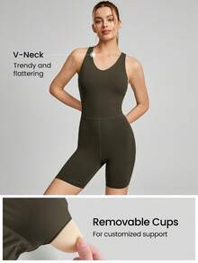 GLOWMODE 6英寸FeatherFit™ V領賽車背心運動連體背心，防滑輕支撐低衝擊瑜伽工作室健身房日常 - 軍綠色 - 查看 4